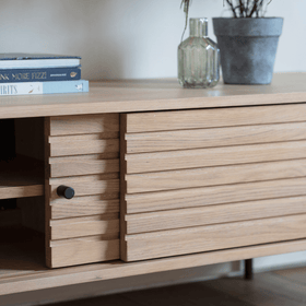 Oku Oak Media Unit