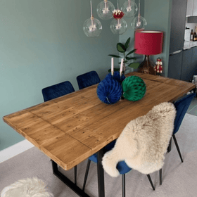 Rugger brown 143cm to 183cm extendable reclaimed dining table