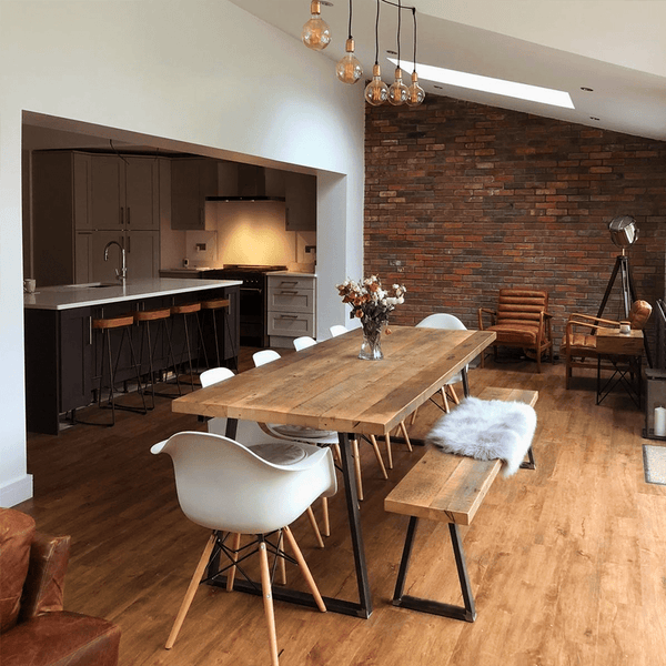 Mistana hinkley extendable solid wood dining table deals