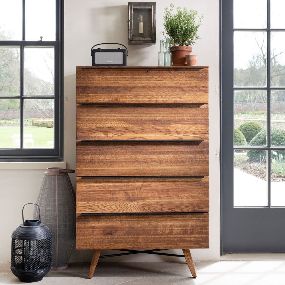 Rustic oak 5 drawer chest of drawers